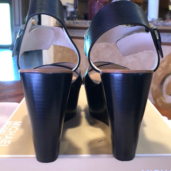 MICHAEL KORS Black Wedge Sandal - Picture 3 of 8